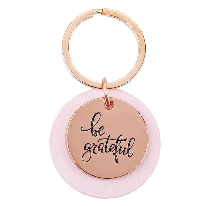 Nyckelring – Be Grateful, roséguld metall och skinn